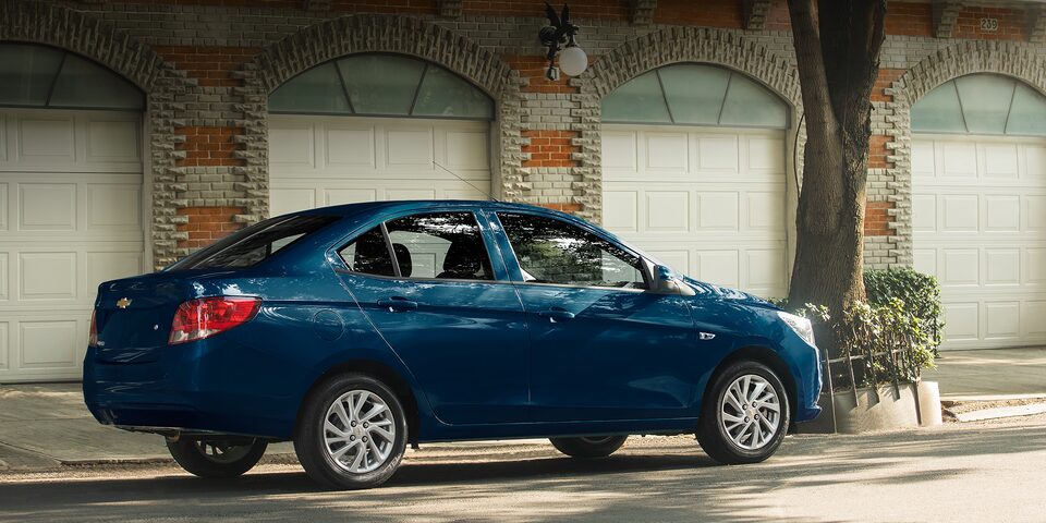 Muéstrale al mundo quién eres a bordo de Aveo 2022, auto sedán como parte de la familia Chevrolet
