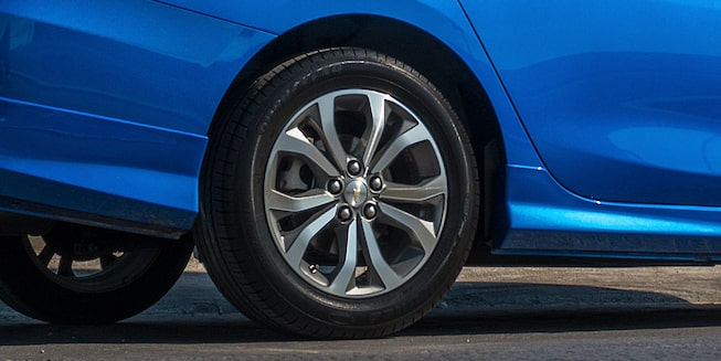 Chevrolet Cavalier 2019, auto familiar, incluye cristales delanteros, traseros eléctricos y rines de aluminio de 16 pulgadas