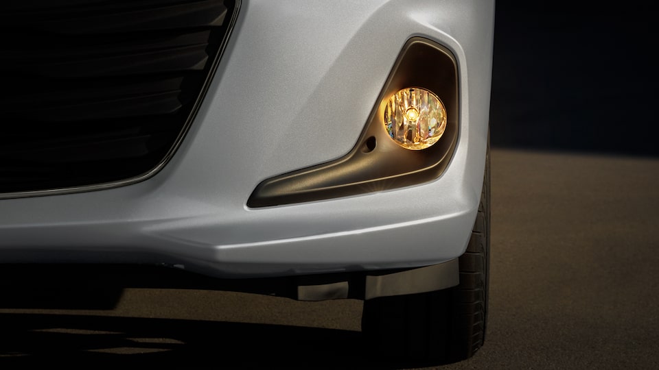 Faros de niebla, son parte del kit platino para Chevrolet Onix 2023, sedán deportivo