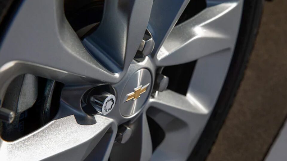 Birlos de seguridad premium para Chevrolet Onix 2023, sedán deportivo