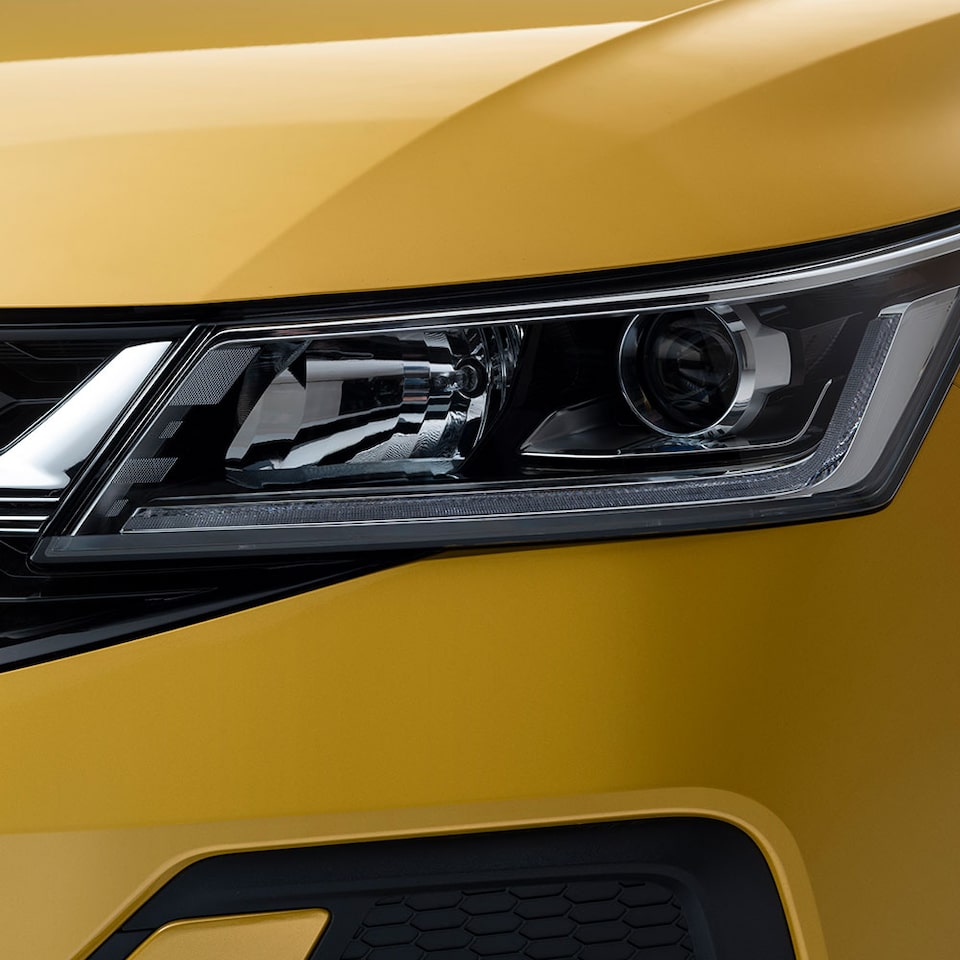 Chevrolet Aveo HB 2024, nuevo sedán con faros delanteros de halógeno