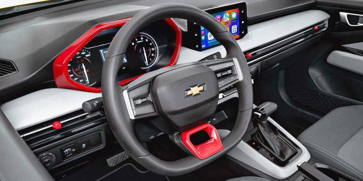 Complementa el estilo interior de tu Chevrolet Aveo Hatchback 2025 con el set de molduras a color de la carrocería