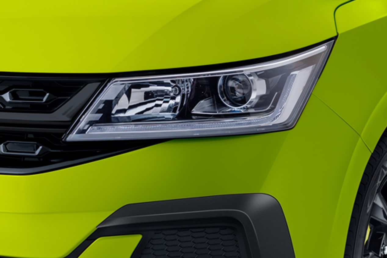 Chevrolet Aveo Black Edition 2025 Faros halógeno y luces diurnas