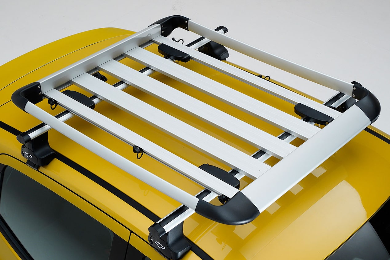 Canastilla y accesorios externos para viajar en tu nuevo auto tipo sedán Chevrolet Aveo 2025