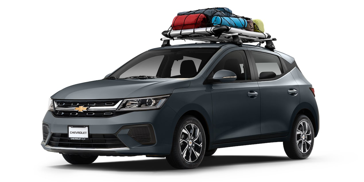 Si buscas un estilo más deportivo, personaliza tu Chevrolet Aveo Hatchback con un kit de accesorios diseñado para destacar.