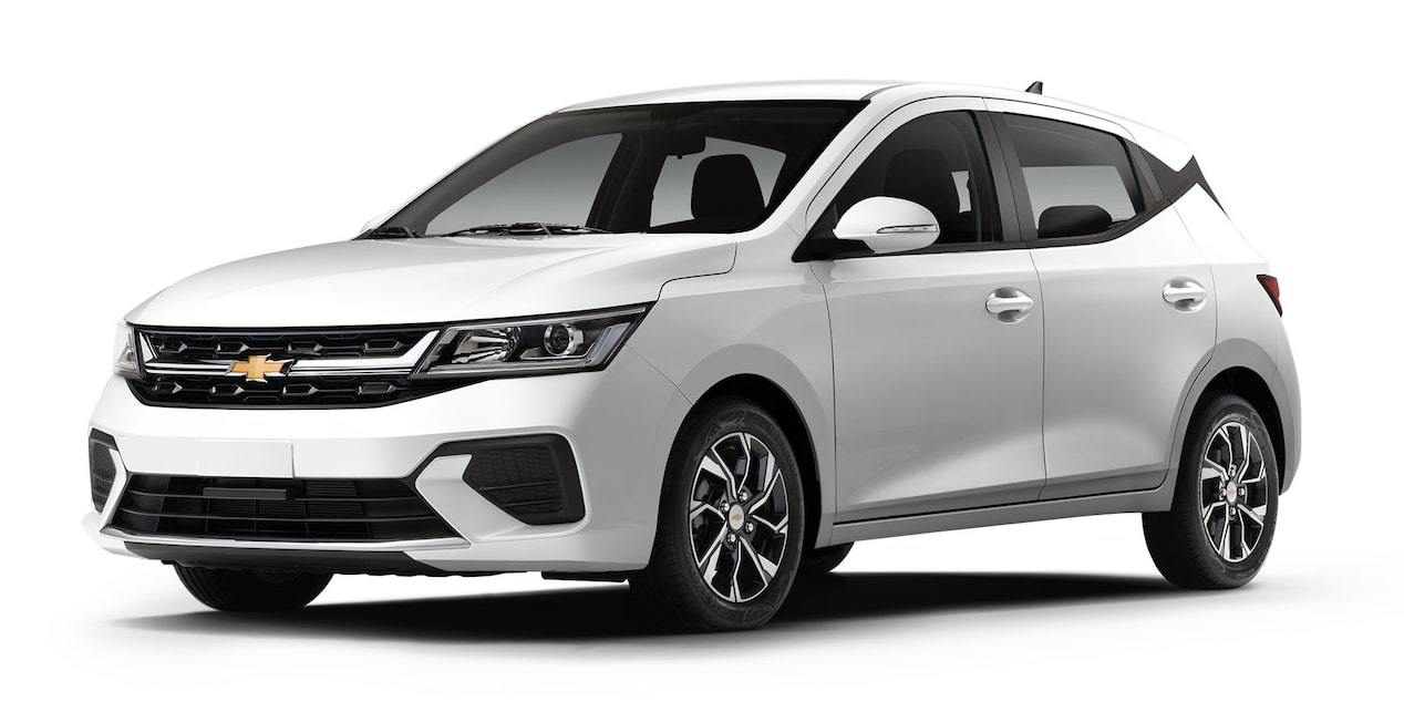 Nuevo compacto 4 puertas Chevrolet Aveo Hatchback 2026 en color blanco