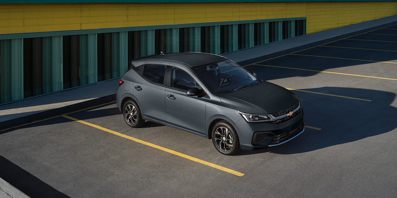 El Chevrolet Aveo Hatchback proyecta una imagen deportiva con un diseño exterior que no pasa desapercibido.