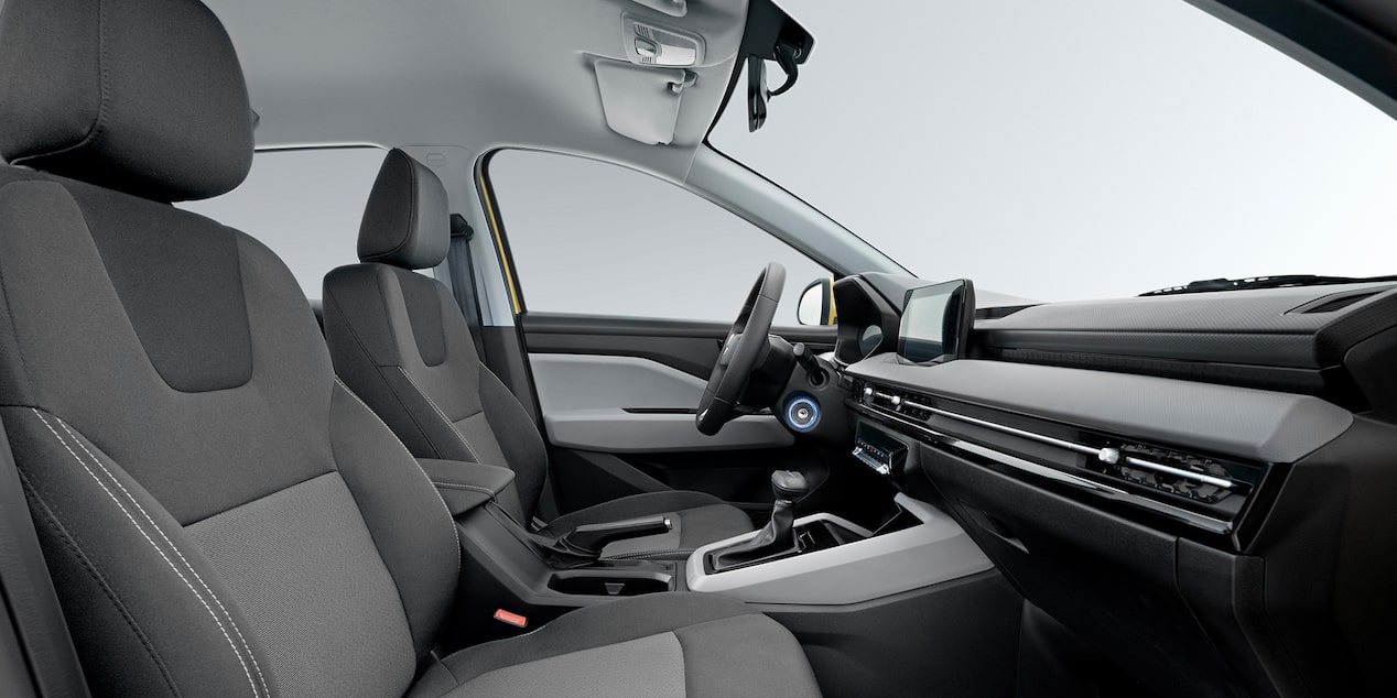 Interior del Chevrolet Aveo Hatchback con diseño moderno, cómodo y funcional.