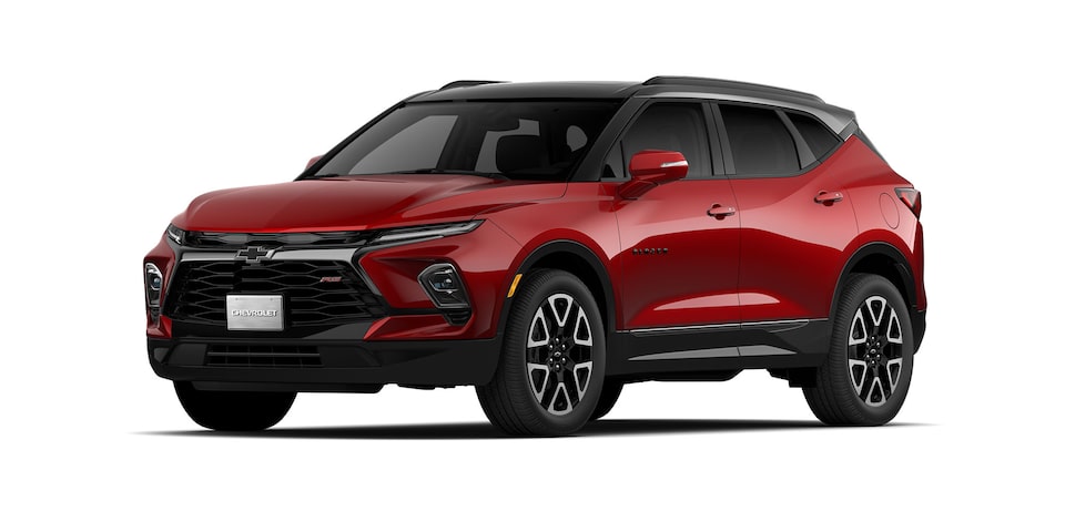 Chevrolet Blazer 2024, camioneta mediana en color rojo radiante