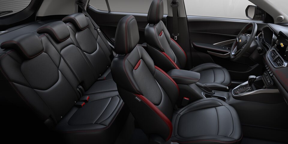 Chevrolet Groove 2024 con asientos color negro forrados en tacto piel