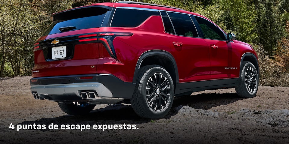 Nueva Chevrolet Traverse 2025, camioneta familiar para 7 pasajeros con 4 puntas de escape expuestas