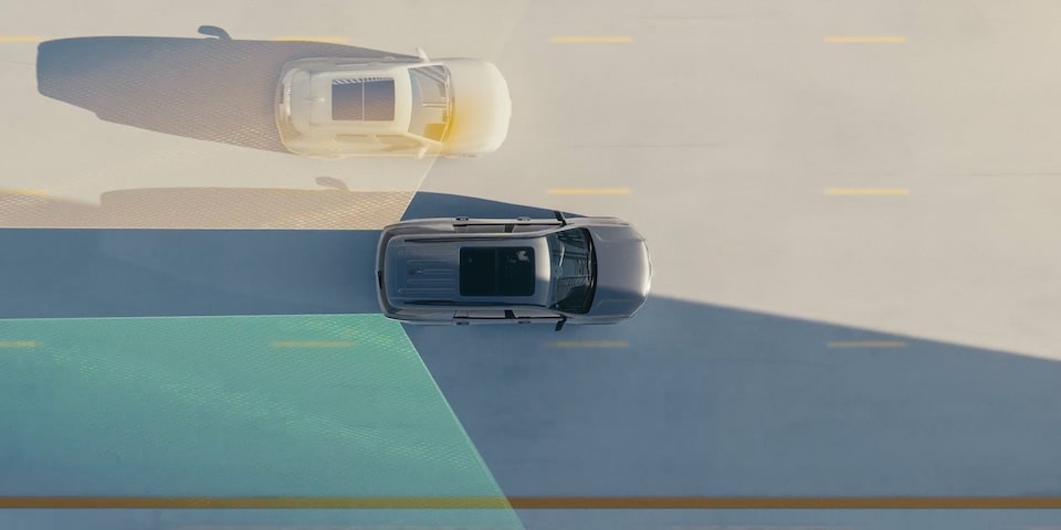 Chevrolet Traverse 2024, camioneta de nueva generación con alertas de punto ciego y sensor de proximidad en espejos laterales