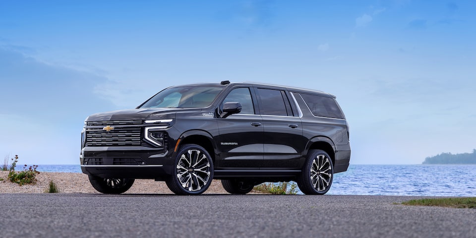 Desempeño de tu nueva Chevrolet Suburban 2025, camioneta grande, vista completa