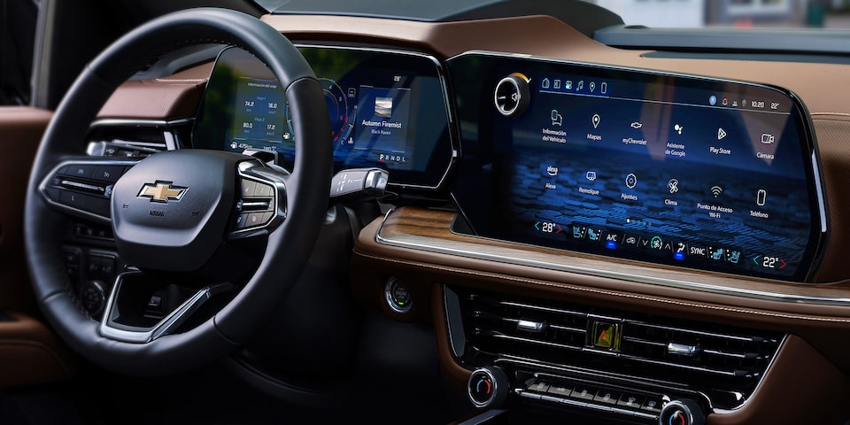 Suburban 2025 con nueva Pantalla táctil de 17.7 pulgadas con Google integrado