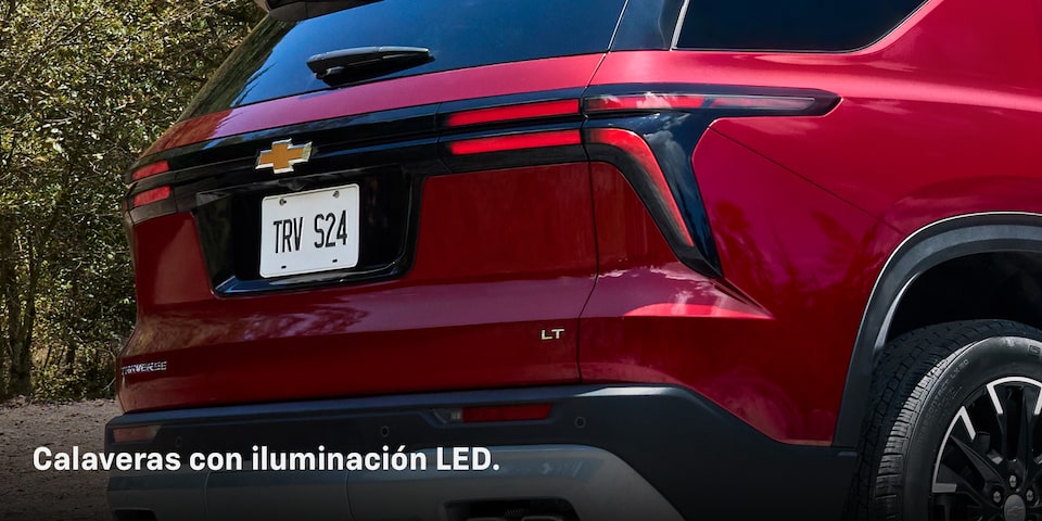 Nueva Chevrolet Traverse 2025, camioneta familiar para 7 pasajeros con faros calaveras tecnología LED