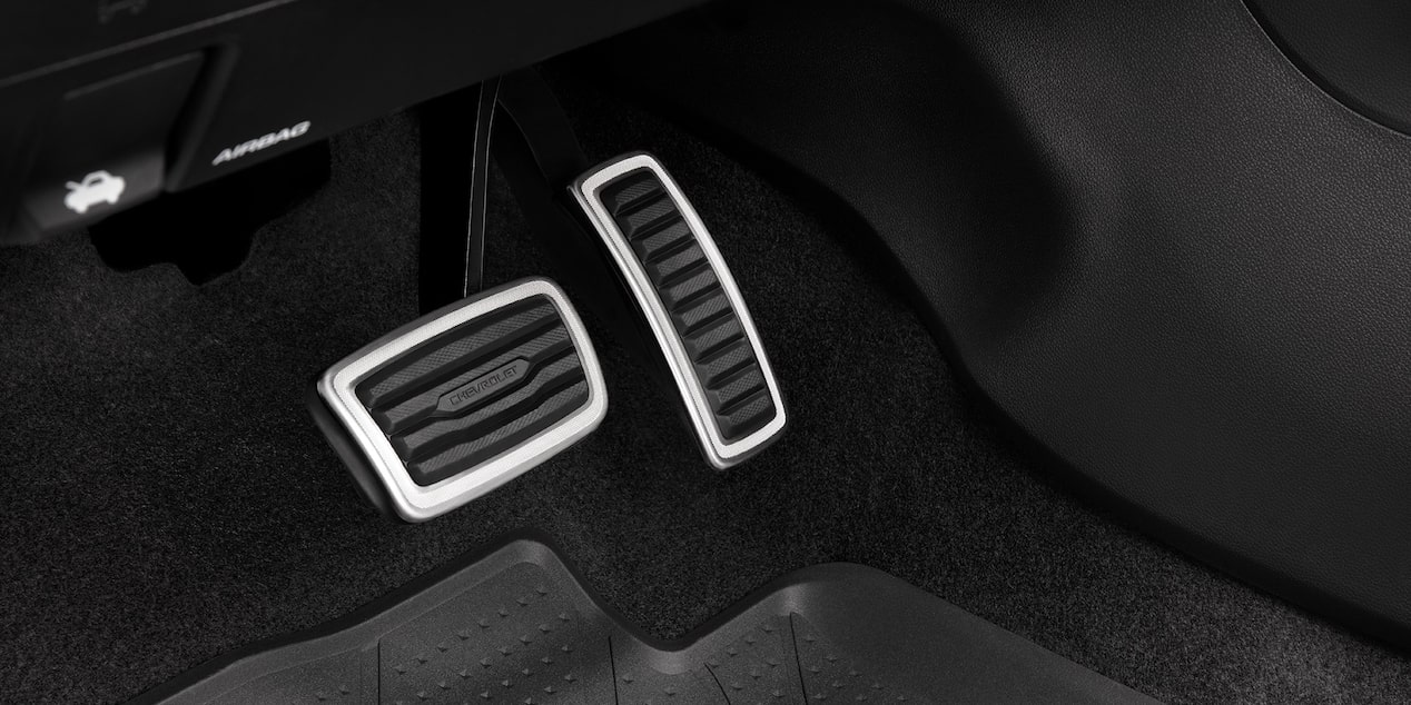 Cubiertas de pedal deportiva para tu SUV Chevrolet Trax 2025, deportiva y urbana