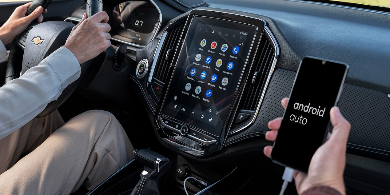 Chevrolet Captiva ICE con Smartphone Integration con Apple CarPlay™ y Android Auto™.