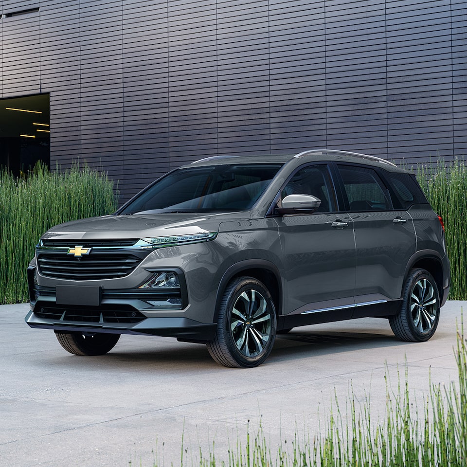 Chevrolet Captiva, SUV con gran respuesta de desempeño gracias a su motor turbo y dirección electroasistida.
