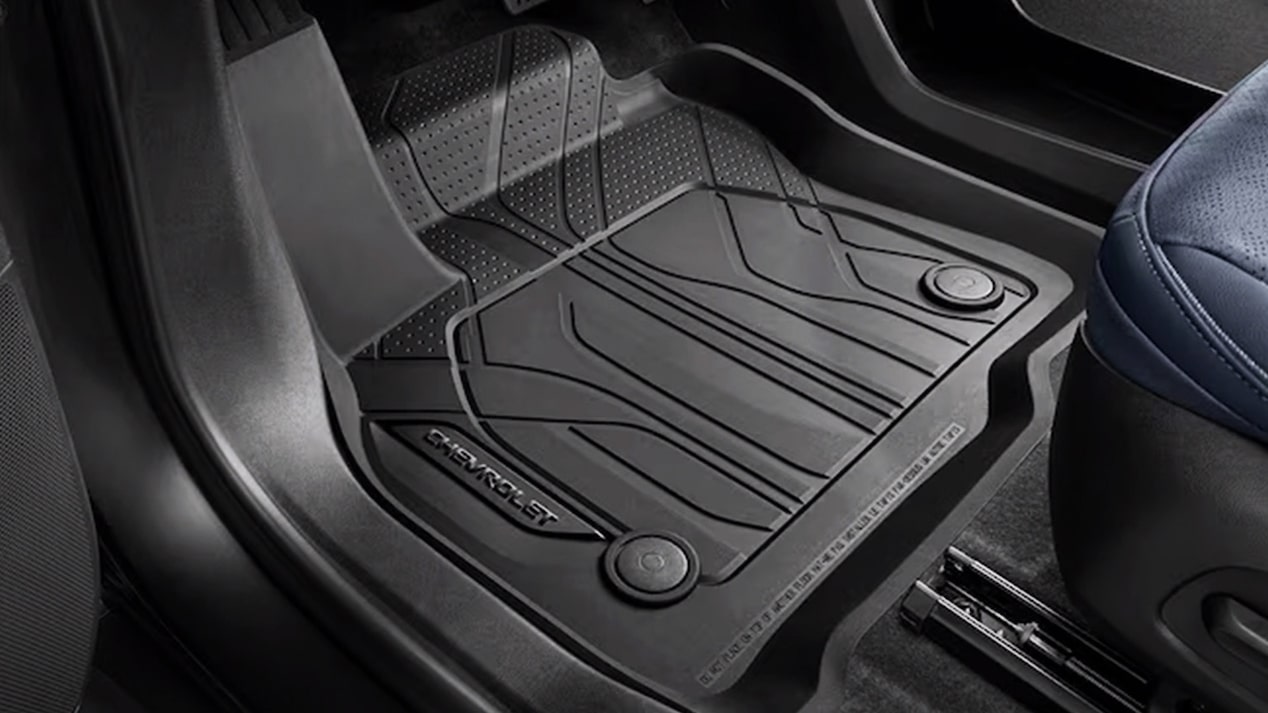 Tapete de vinil rigido parea Chevrolet Bolt EUV 2023