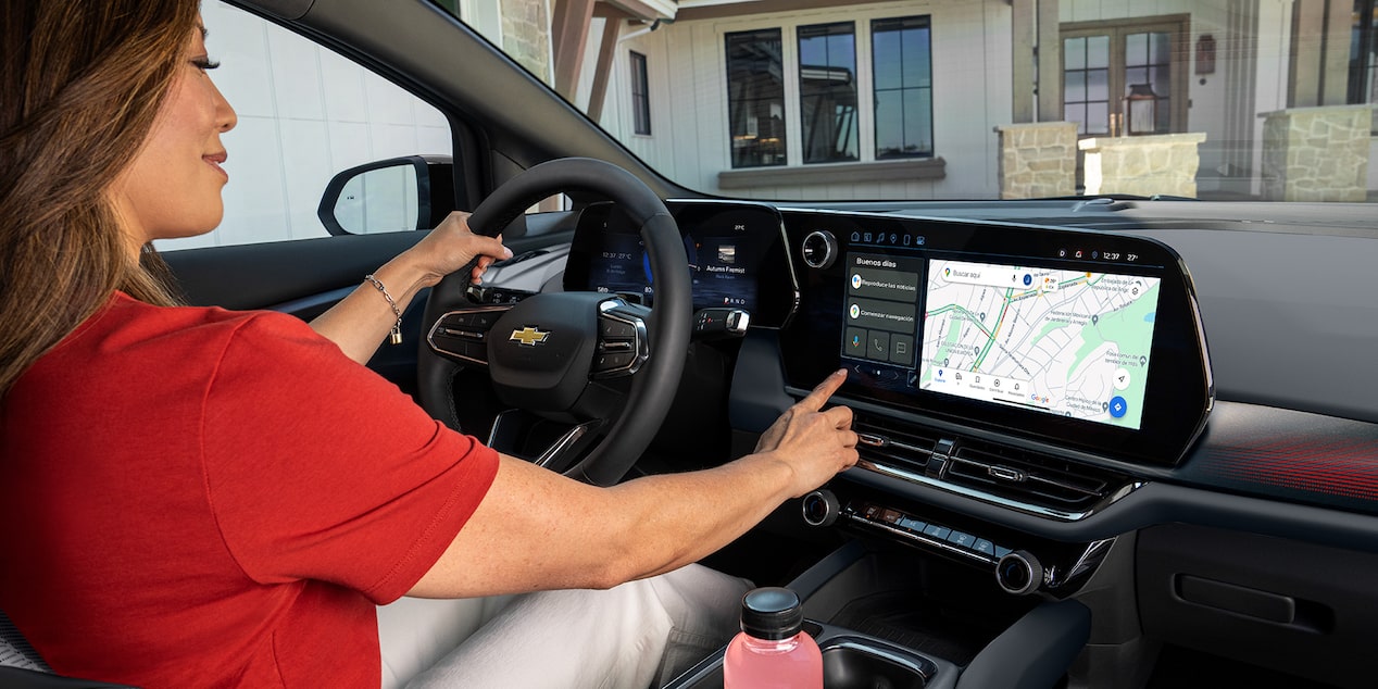 Chevrolet Equinox EV 2025 SUV eléctrica deportiva con tecnología mychevrolet para encontrar estaciónes de recarga más cercana