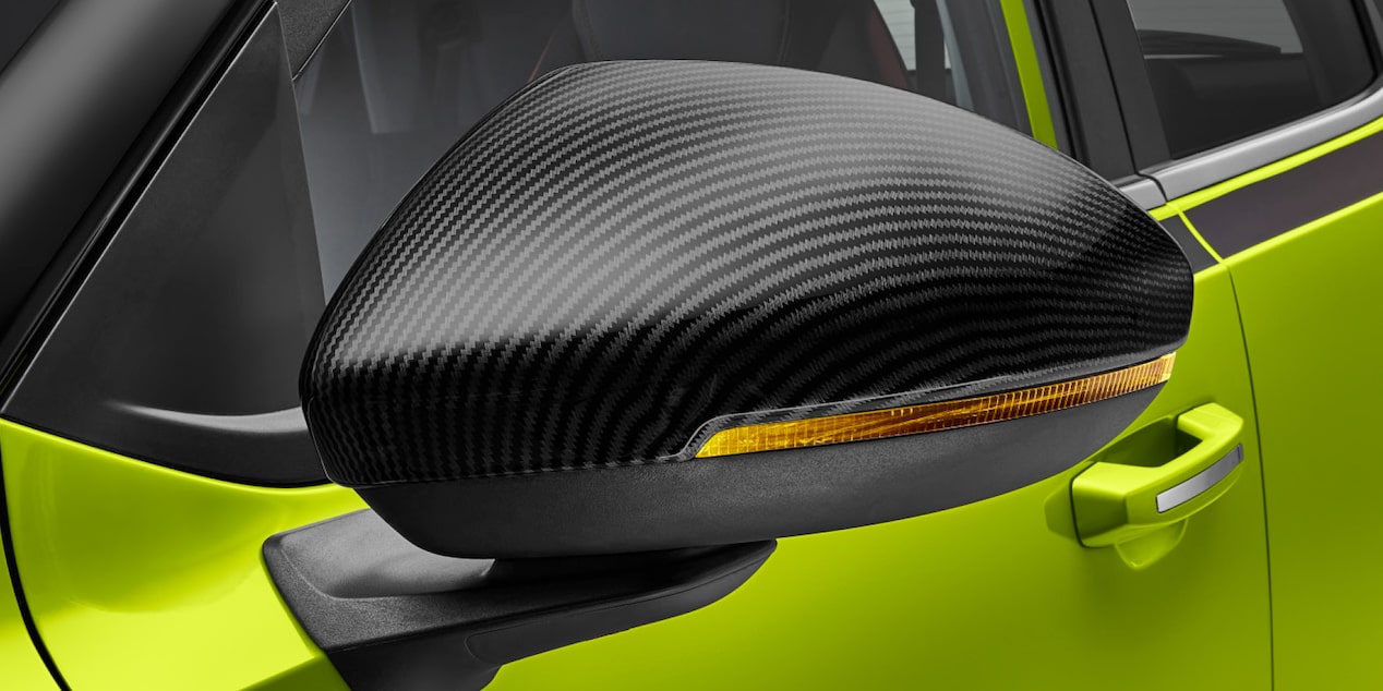 Cubiertas de espejo con acabado tipo fibra de carbono