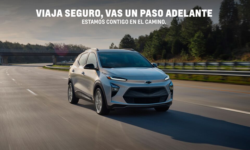 Nueva SUV eléctrica, Bolt EUV 2022 con doble puerto de 120V y de 240V