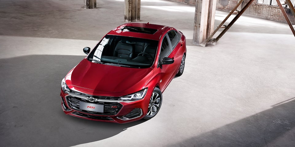 Chevrolet Cavalier 2023 incluye faros con control automático de encendido y apagado, así como luces diurnas y faros delanteros LED