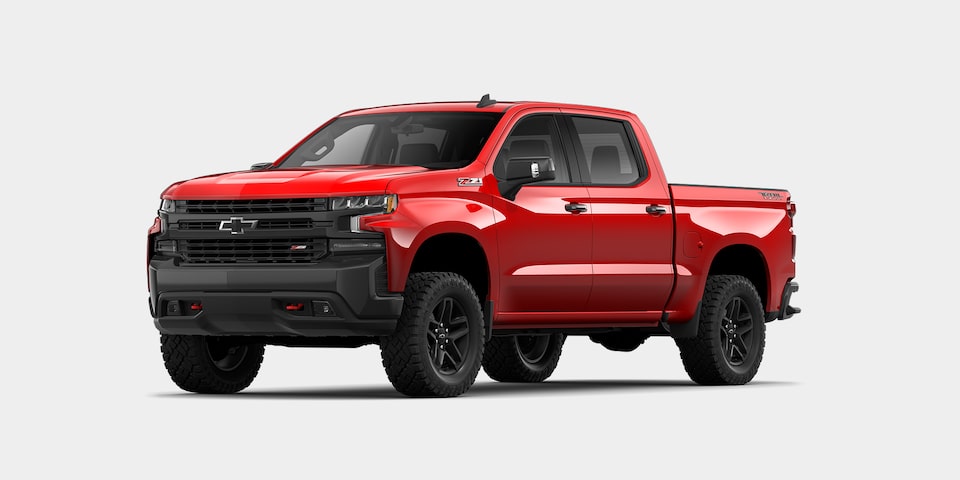 Chevrolet Cheyenne® 2019 versión Trail Boss pick up doble cabina color rojo lava