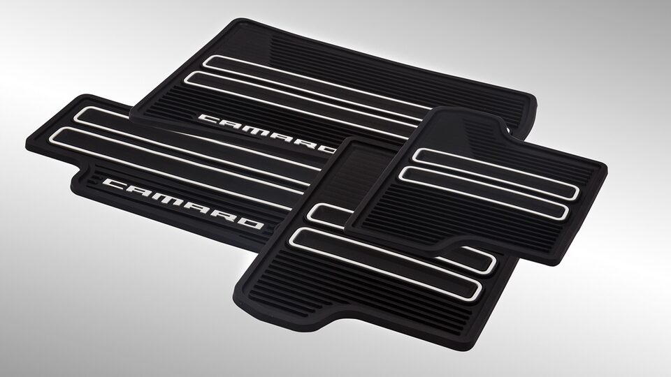 Tapetes de vinil frontales y traseros color negro con logo Camaro