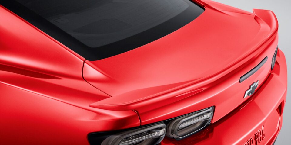 Accesorios del styling kit para Chevrolet Camaro Coupé 2023, auto deportivo