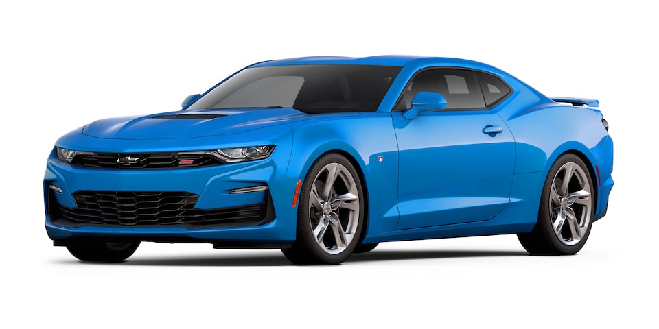 Chevrolet Camaro Coupé 2023, auto deportivo en color Rapid Blue