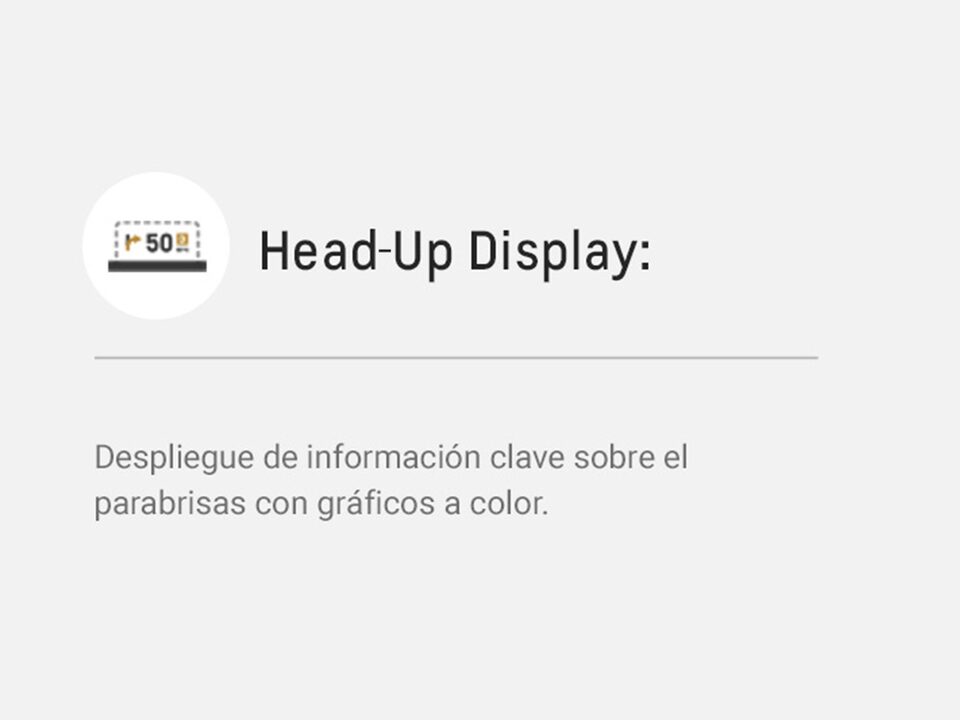 Head-Up Display con despliegue de información clave sobre el parabrisas de Chevrolet Camaro ZL1 2023, auto convertible
