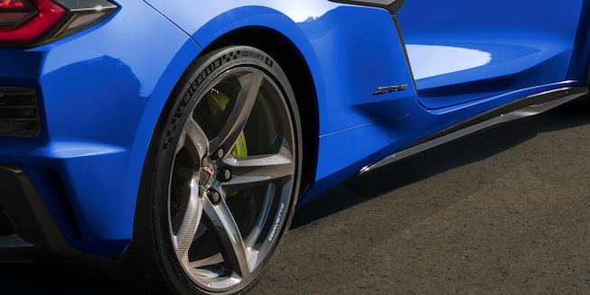 Chevrolet Corvette Z06 equipado con llantas Michelin y frenos cerámicos