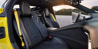 Chevrolet Corvette Z06 2025 con asientos de competencia para un manejo performance, calefactables y ventilados
