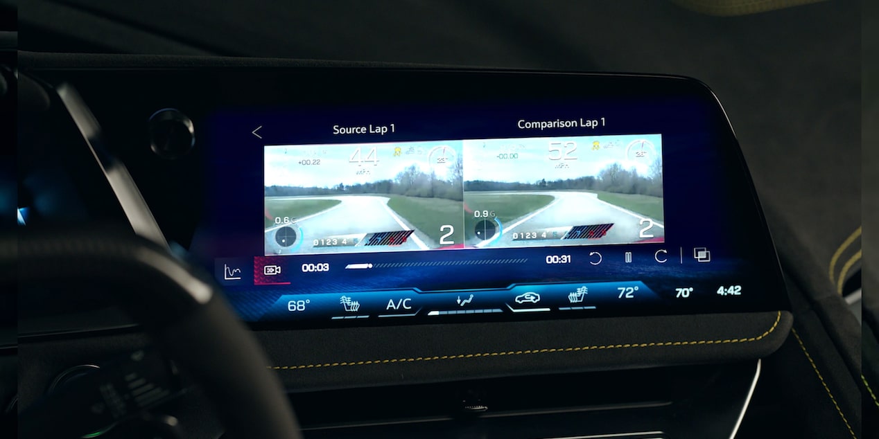 2026-corvette-stingray-technology-performance-data-recorder-posterframe.jpg