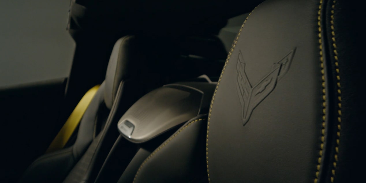 2026-corvette-stingray-interior-design-posterframe.jpg