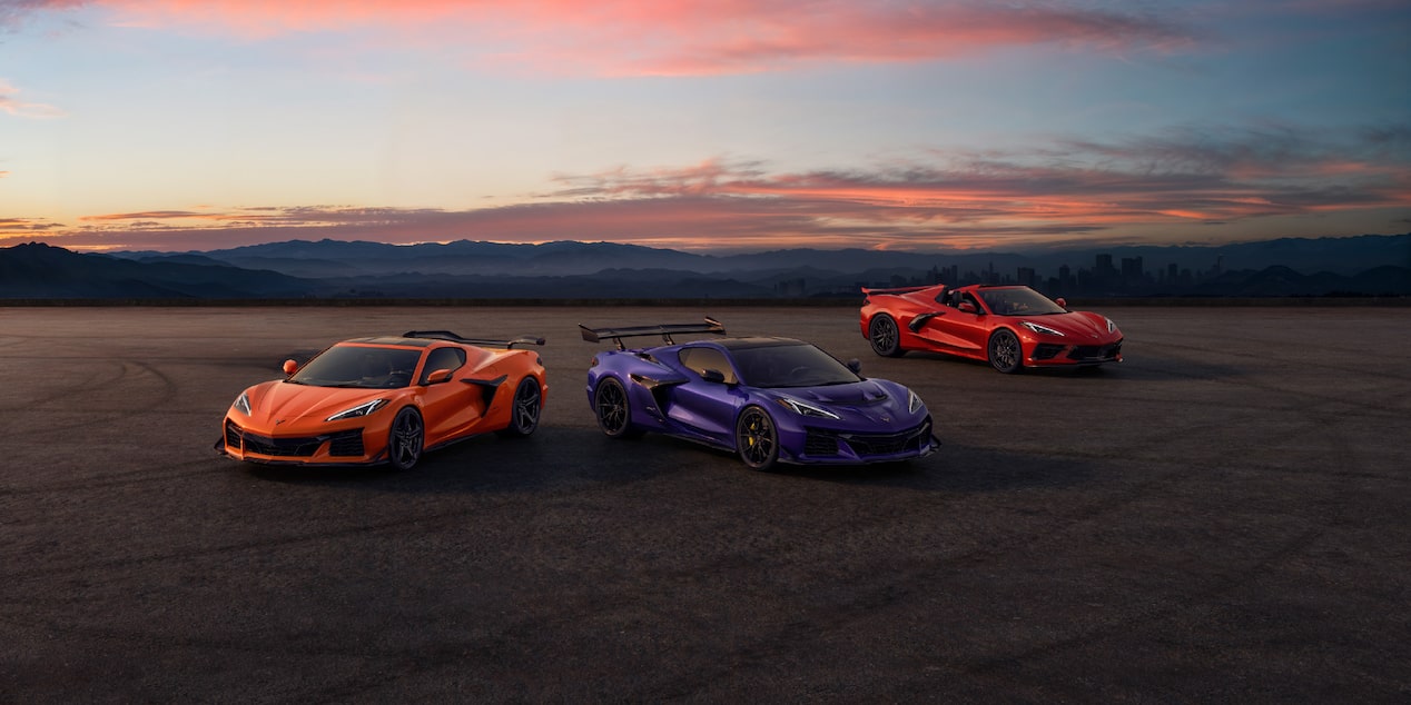 Familia Chevrolet Corvette con versiones Stingray, Z06, ZR1 y ZR1X como sugerencia de vehículos relacionados.