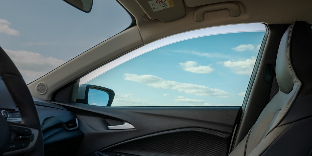 Película de seguridad y control solar para ventanas