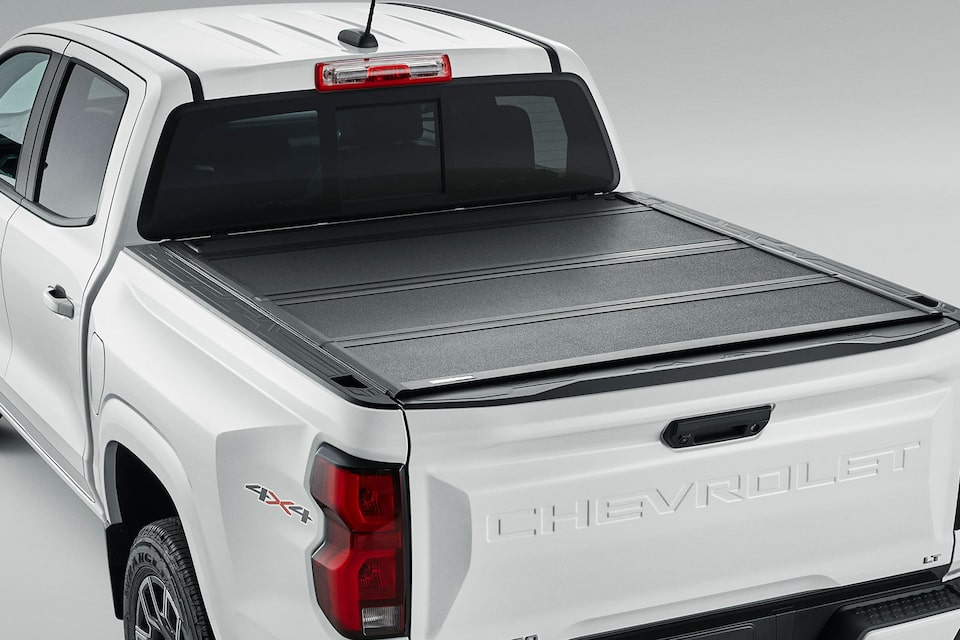 Cubierta rígida Tri Fold para batea de tu camioneta Chevrolet Colorado 2025, todoterreno 4x4