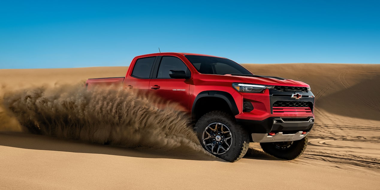 Chevrolet Colorado ZR2 2024, camioneta todo terreno con modo de manejo Off-Road y baja