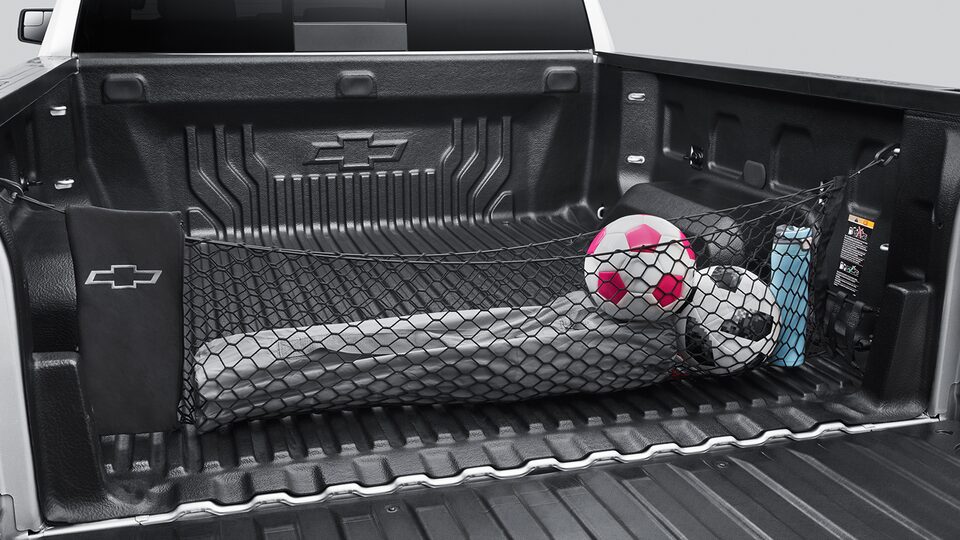 Agrega una red vertical para caja de tu Chevrolet Silverado Turbo 2024, camioneta de trabajo
