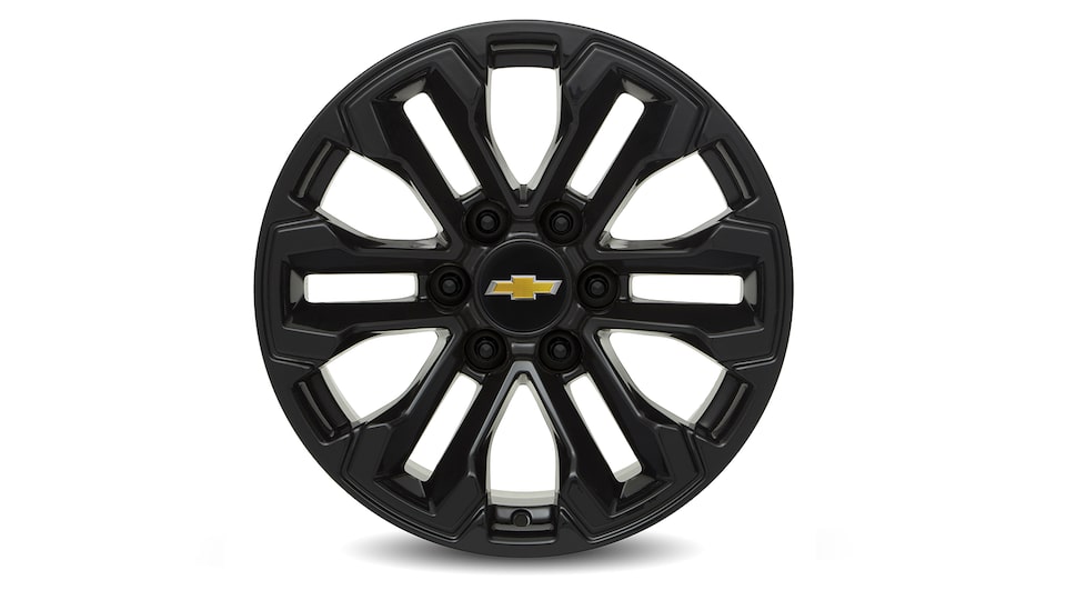 Rin en aluminio de 22 pulgadas negro con detalles en plata para tu camioneta Chevrolet Silverado Turbo 2025