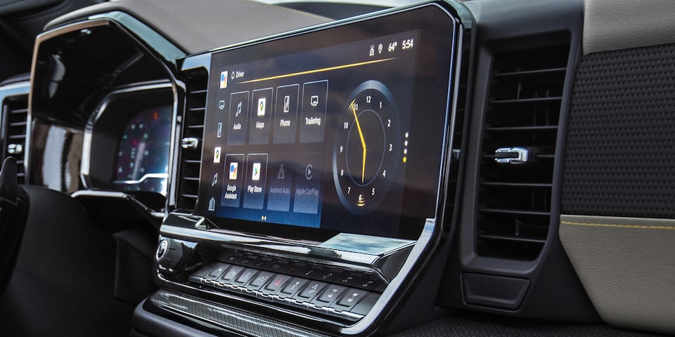 Chevrolet Cheyenne ZR2 Bison 2025, volante con ajuste eléctrico de altura y profundidad, más espacio y conectividad