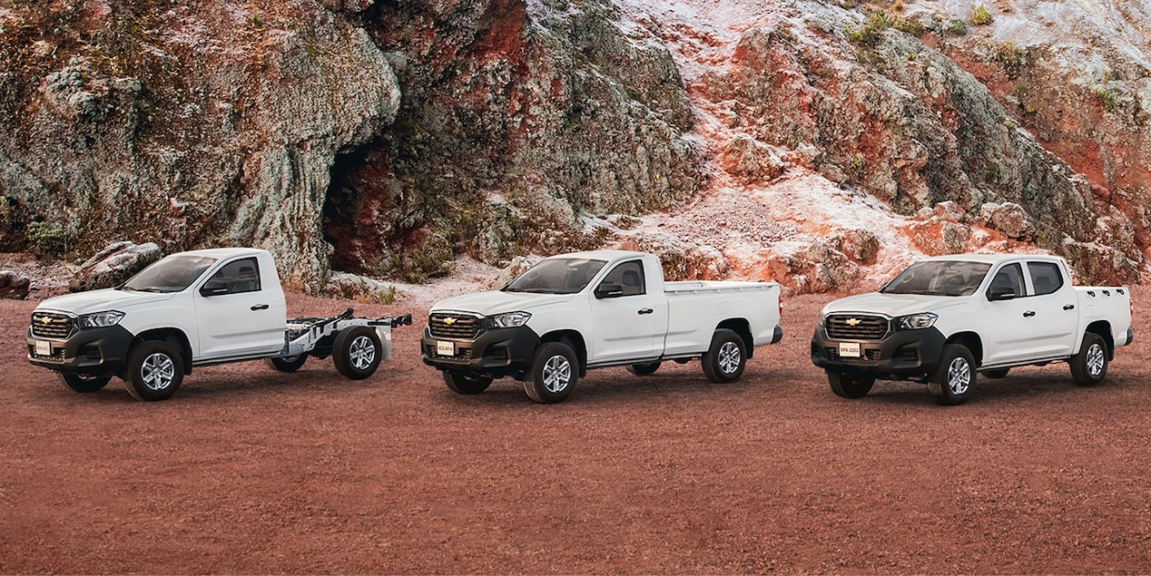Familia Chevrolet S10 Max 2027 con versiones Chasis Cabina, Cabina Regular y Doble Cabina.